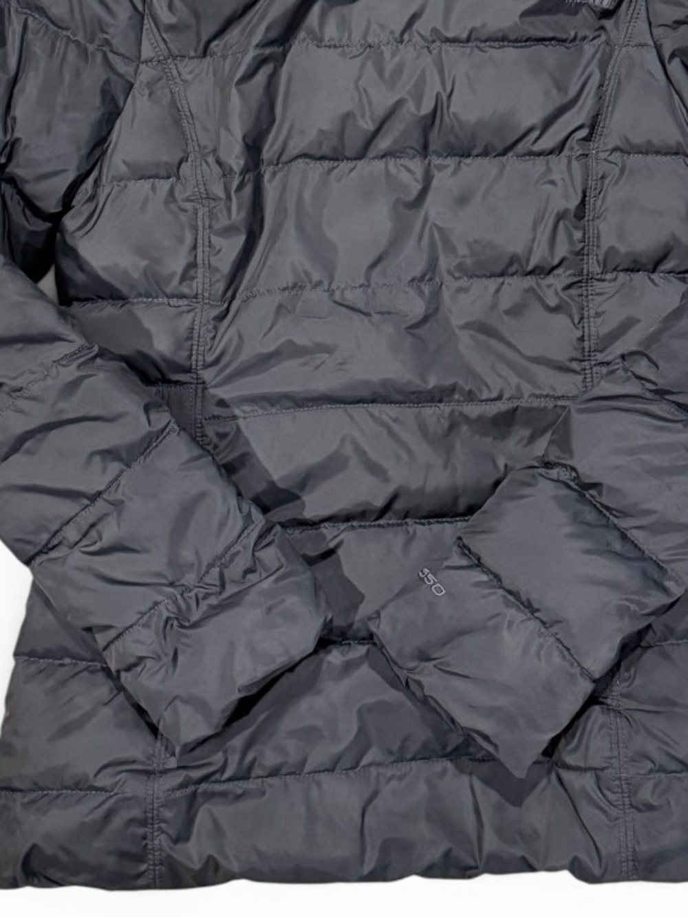 The North Face Women's Gray Puffer Jacket 550 Pink Lining and Faux Fur Hood - S - Picture 4 of 12